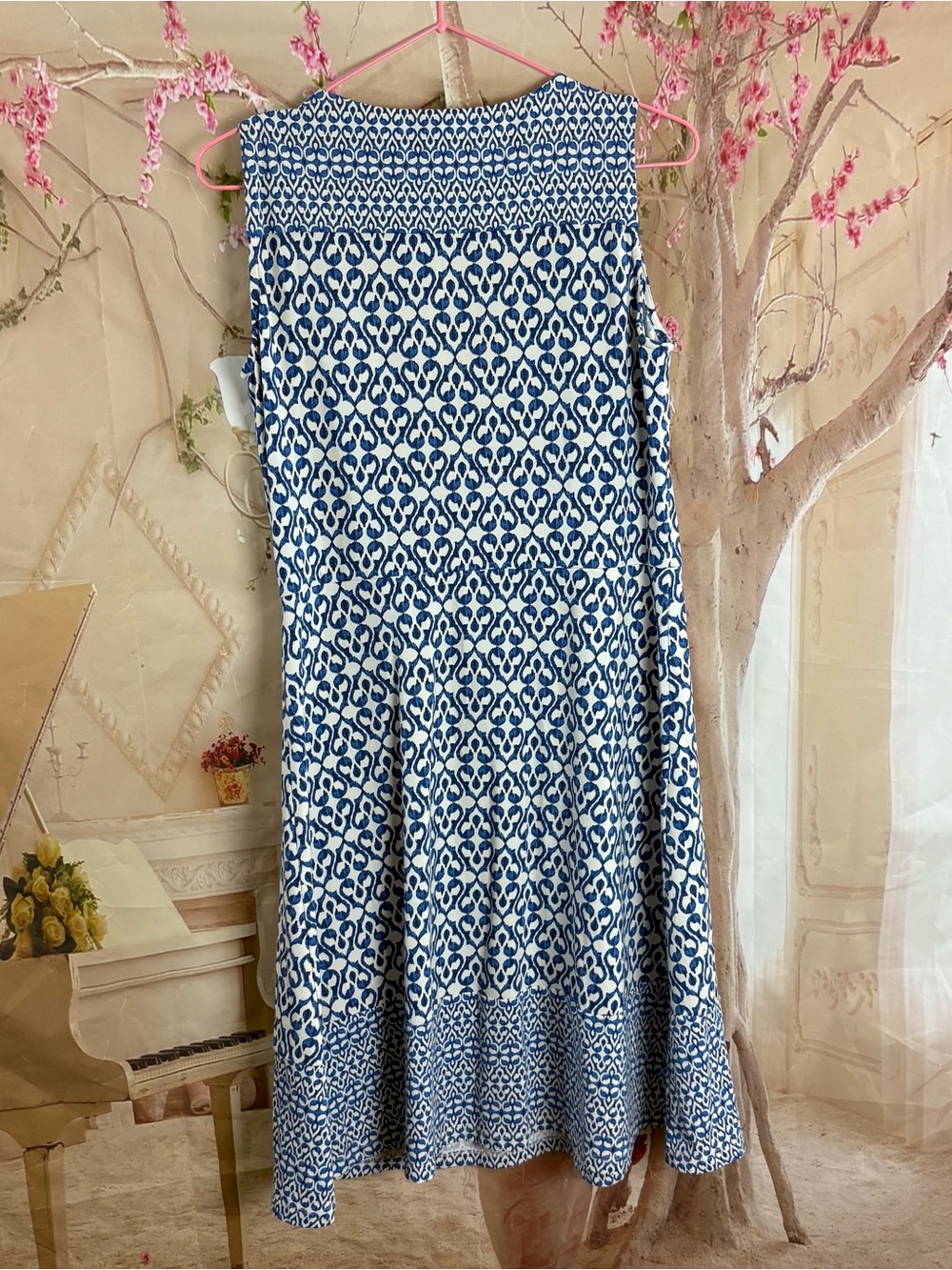 J. McLaughlin Navy and White Printed Sleeveless Midi Dress - Picture 5 of 9